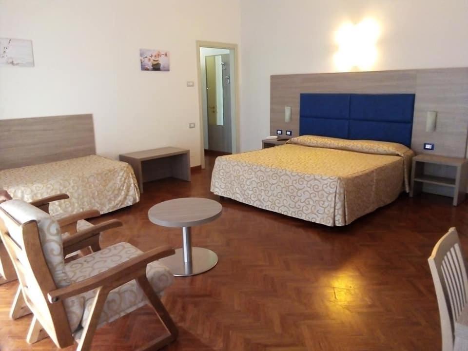 Grand Hotel Golf Tirrenia Εξωτερικό φωτογραφία