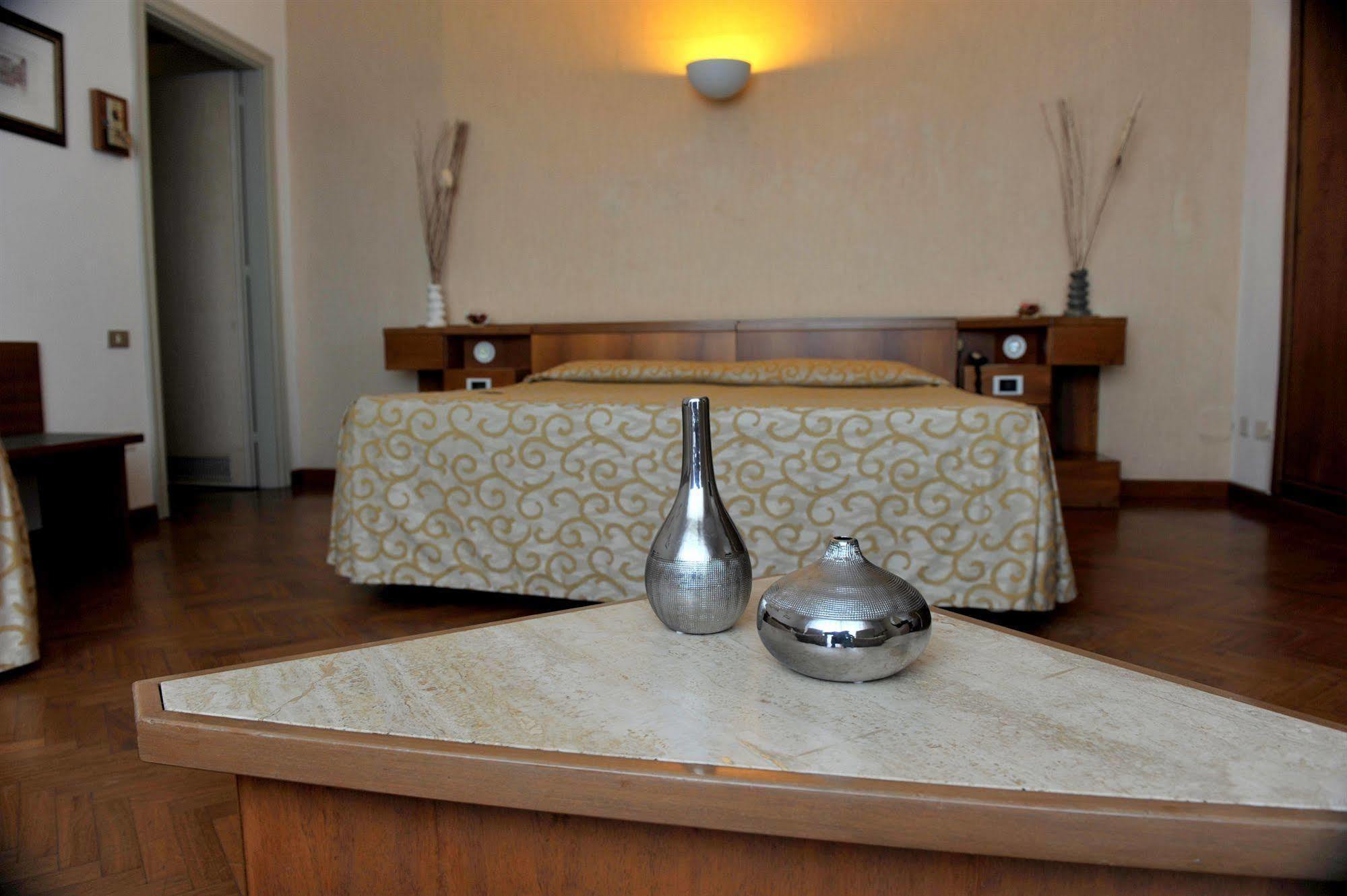 Grand Hotel Golf Tirrenia Εξωτερικό φωτογραφία