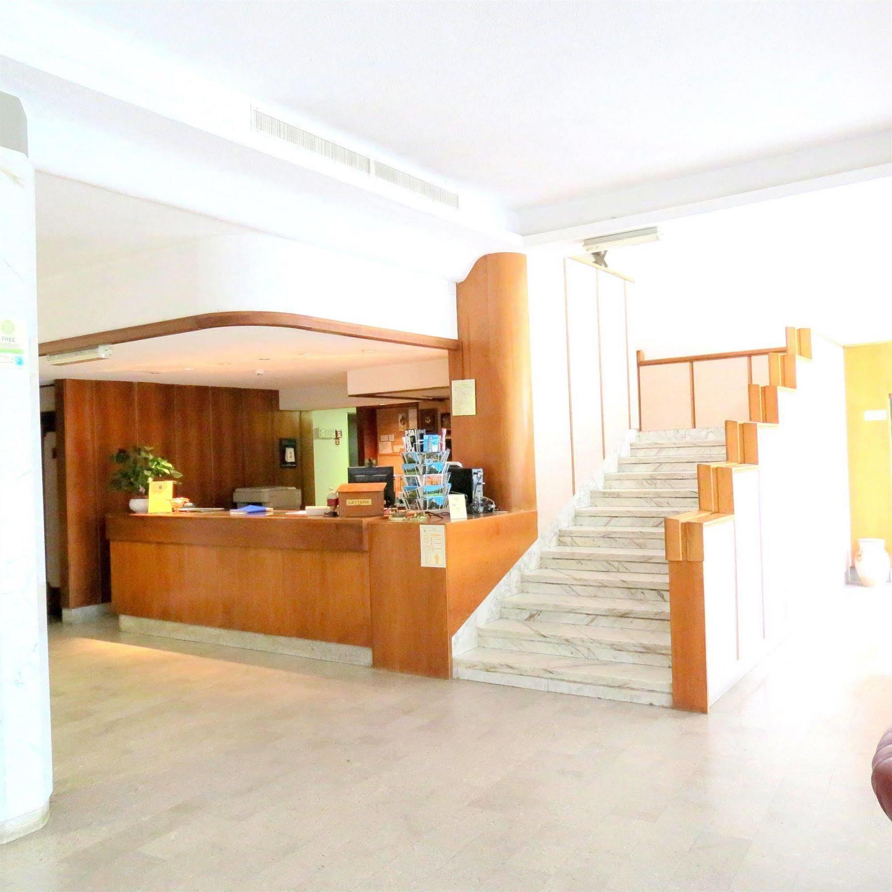 Grand Hotel Golf Tirrenia Εξωτερικό φωτογραφία