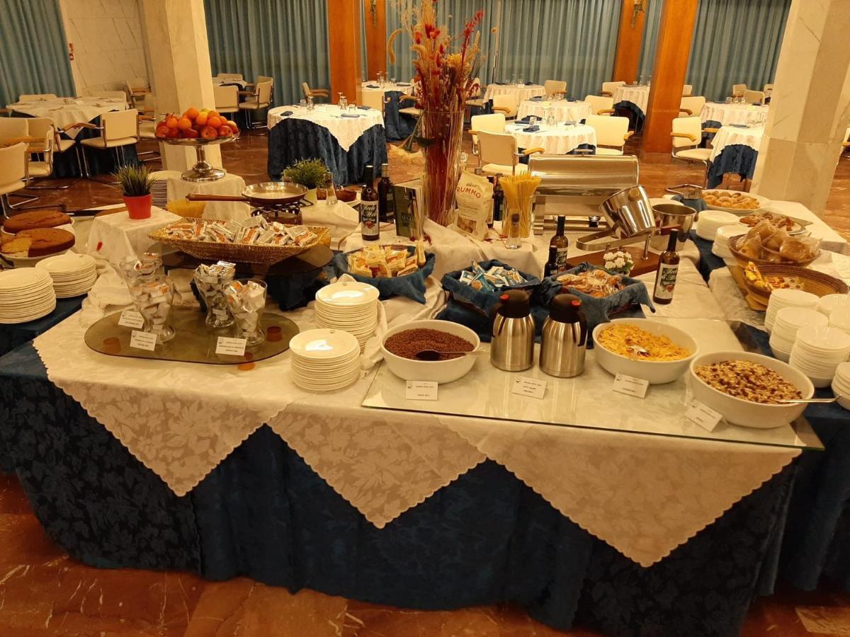 Grand Hotel Golf Tirrenia Εξωτερικό φωτογραφία